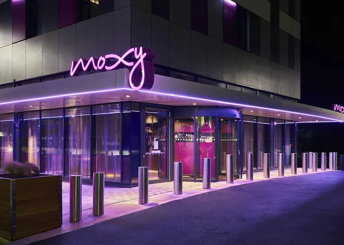 Moxy Birmingham Nec