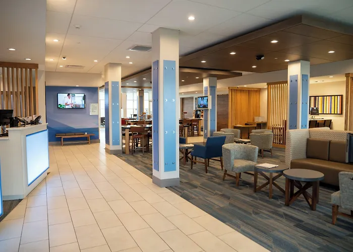 Holiday Inn Express & Suites Richburg By Ihg