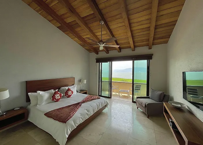 La Reserva Chapala