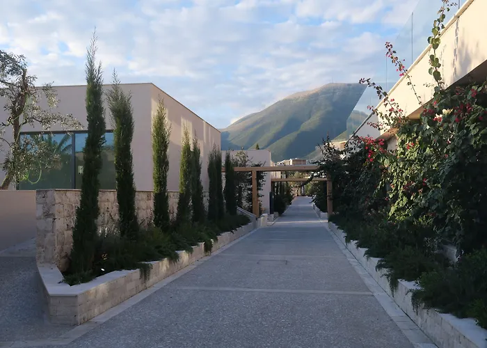 Drymades Inn Resort