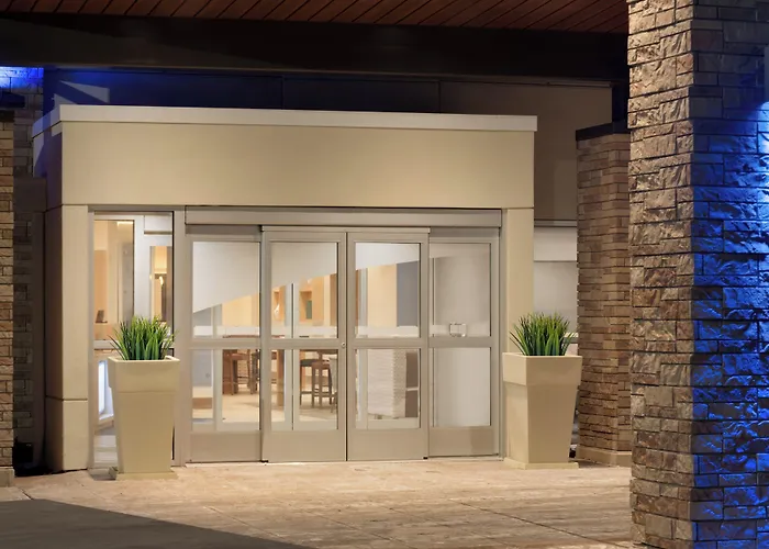 Holiday Inn Express & Suites - Cincinnati South - Wilder By Ihg