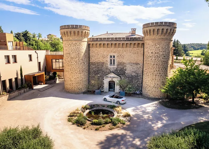 Chateau De Massillan Uchaux