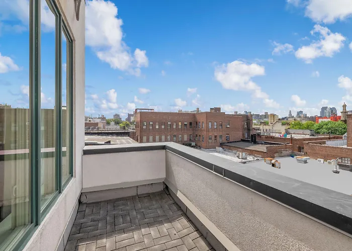 Aura Hotel Brooklyn