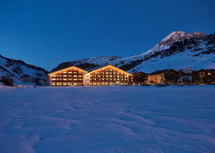ROBINSON ALPENROSE Zürs