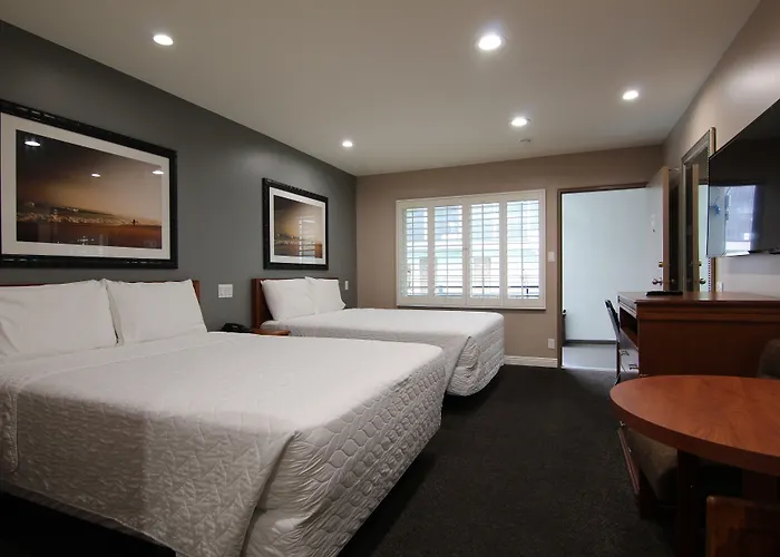 Dunes Inn - Wilshire (Adults Only)