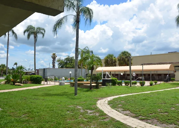Rodeway Inn Sun City Center