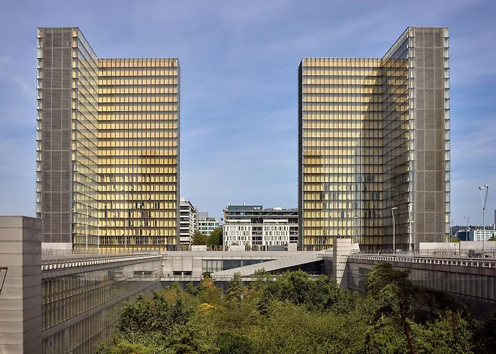 Quality &Suites Bercy Bibliothèque By HappyCulture