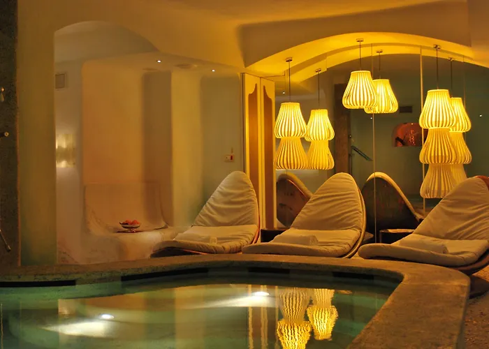 Grand Savoia , Curio Collection By Hilton
