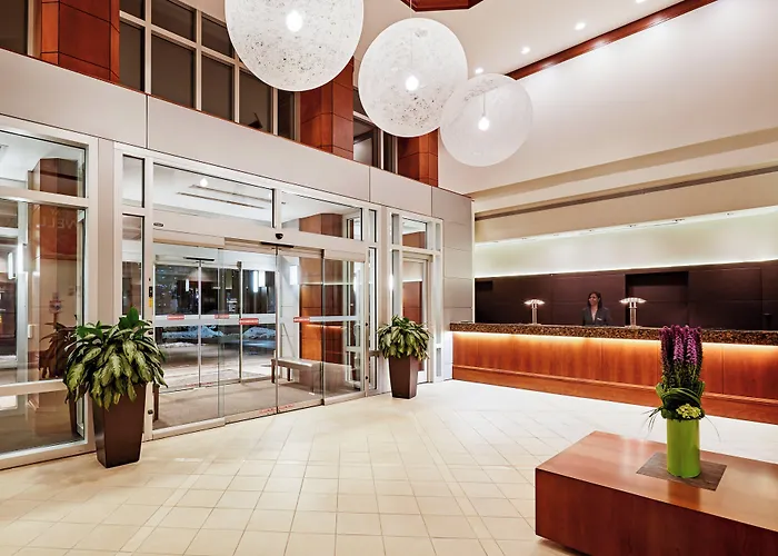 Intercontinental Suites Cleveland By Ihg