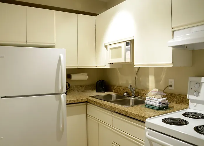 Rosellen Suites At Stanley Park