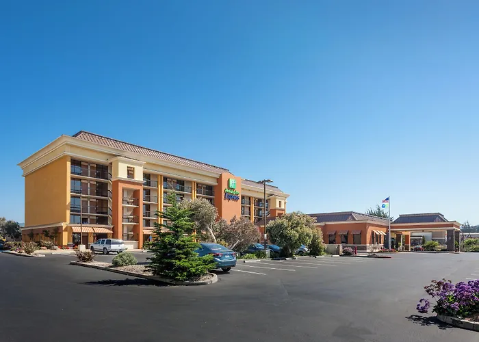 Holiday Inn Express At Monterey Bay By Ihg