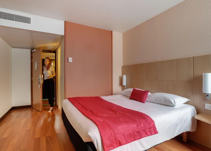 ibis Angers Centre Chateau