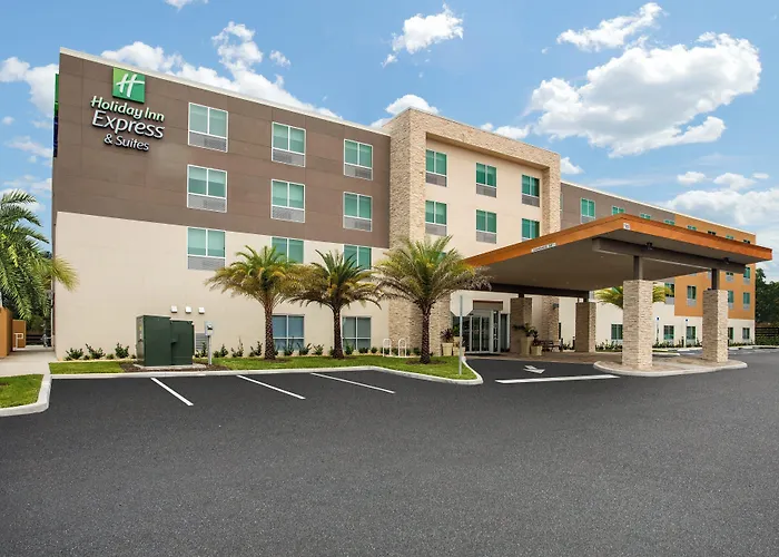 Holiday Inn Express & Suites - Deland South By Ihg