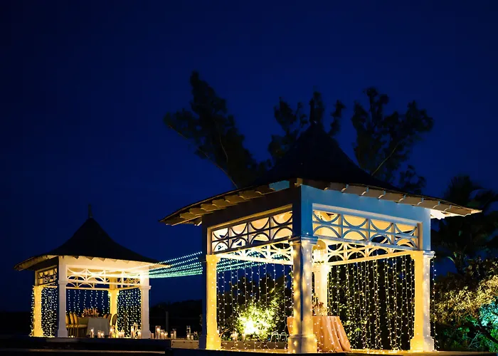 Couples Tower Isle (Adults Only)