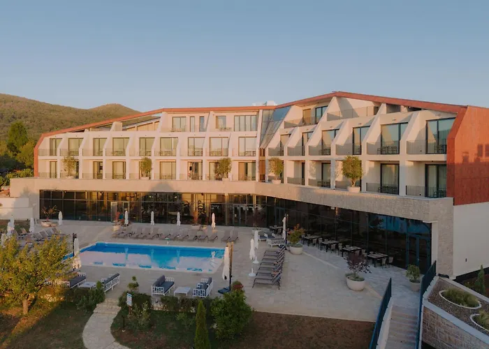 Hotel Degenija