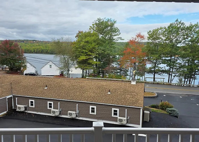 Birch Knoll Motel
