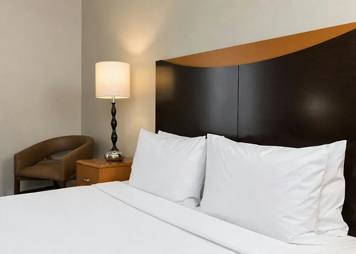 Fairfield Inn & Suites By Marriott Milwaukee Airport