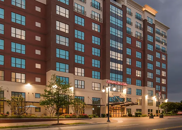 Hampton Inn & Suites National Harbor/Alexandria Area