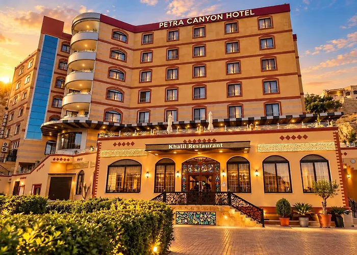Petra Canyon Hotel