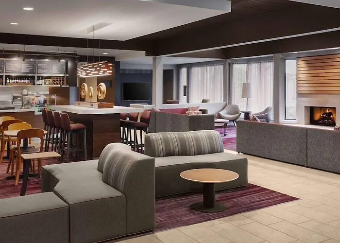 Courtyard By Marriott Mahwah