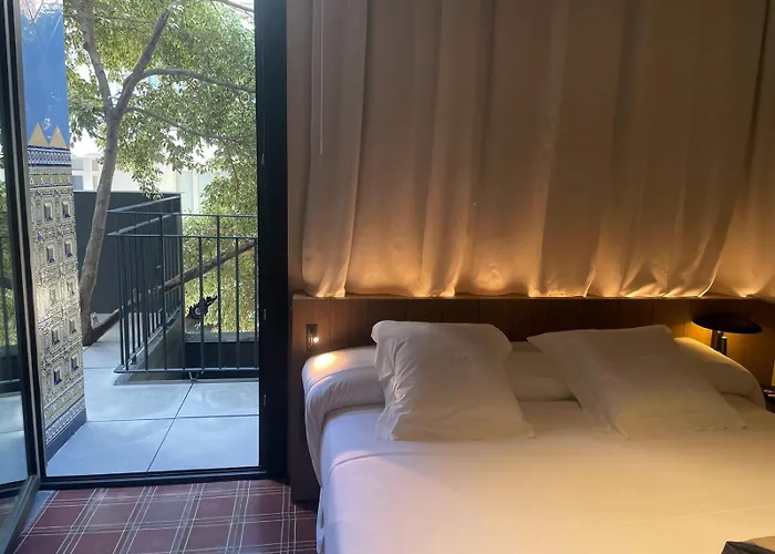 Caro Hotel