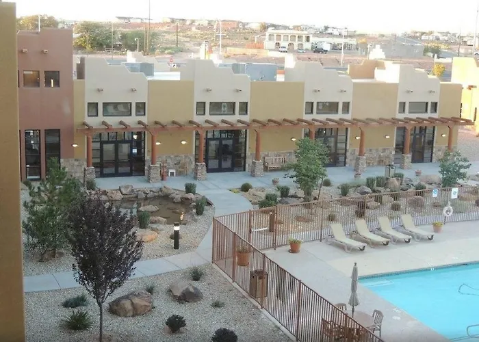 Moenkopi Legacy Inn & Suites