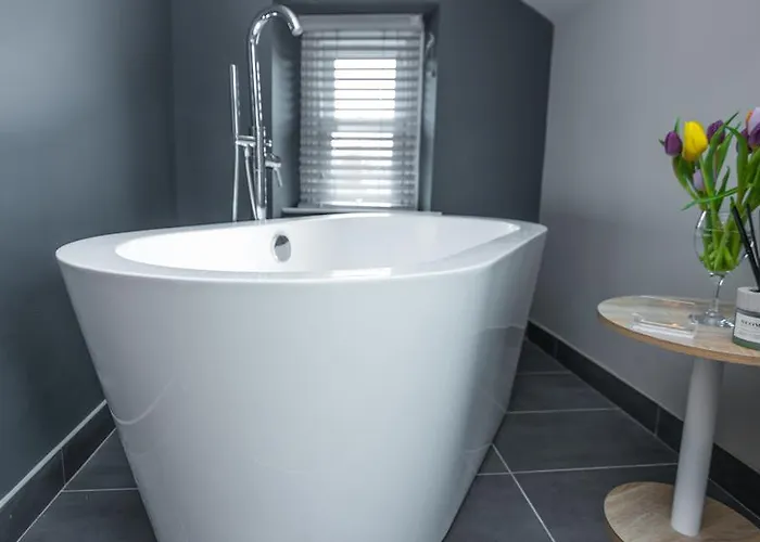 St Valery Boutique Bed + Breakfast