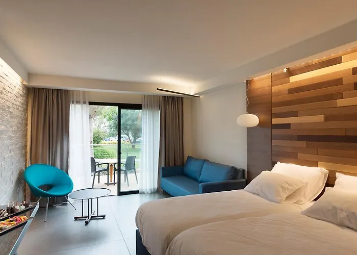 Shefayim Kibbutz Hotel