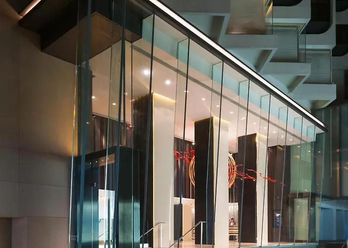 Gateway Hotel, Marco Polo