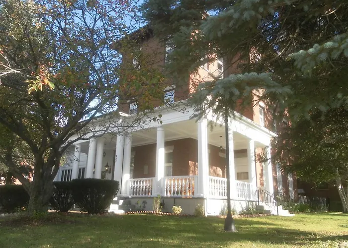 Inn At The Agora