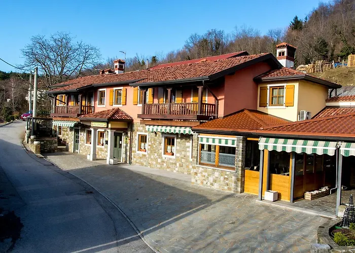 Domacija Pri Damjanu