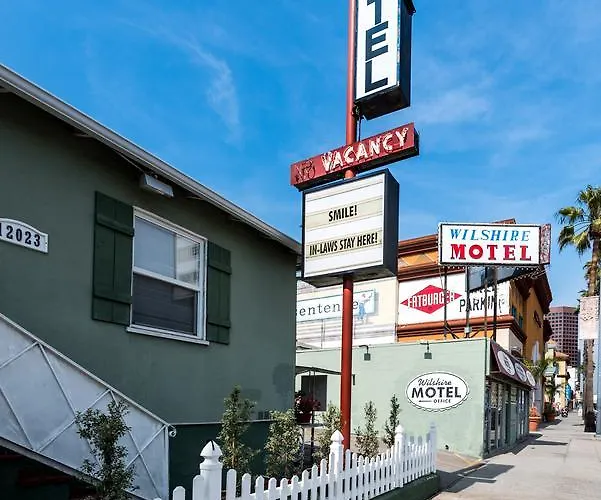 Wilshire Motel