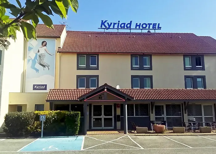 Kyriad Lyon Est - Saint Bonnet De Mure