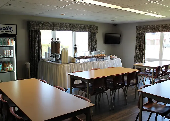 Glendenning Hall At Holland College