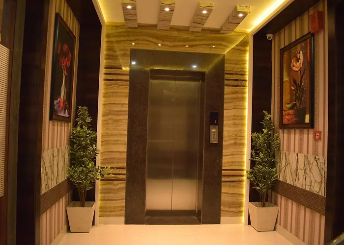 Hotel Uday Palace