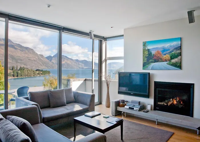 Swiss-Belsuites Pounamu