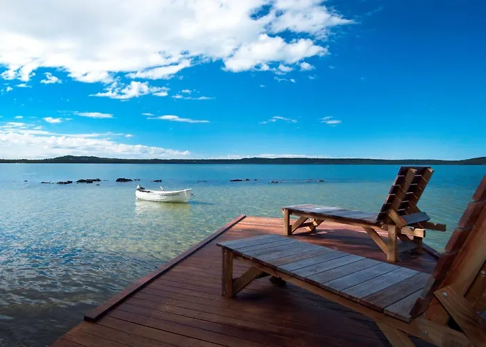 Eumarella Shores Noosa Lake Retreat