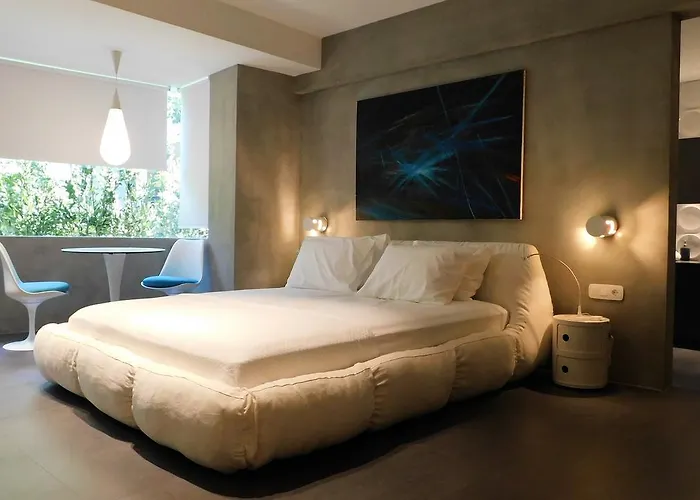 101 Adrianou Apartments