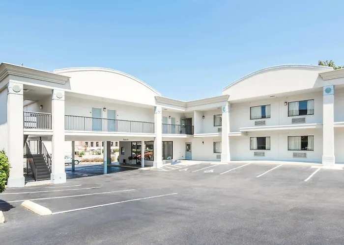 The Longleaf Hotel