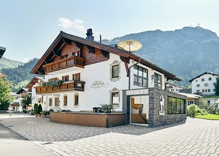 Hotel Garni Sursilva