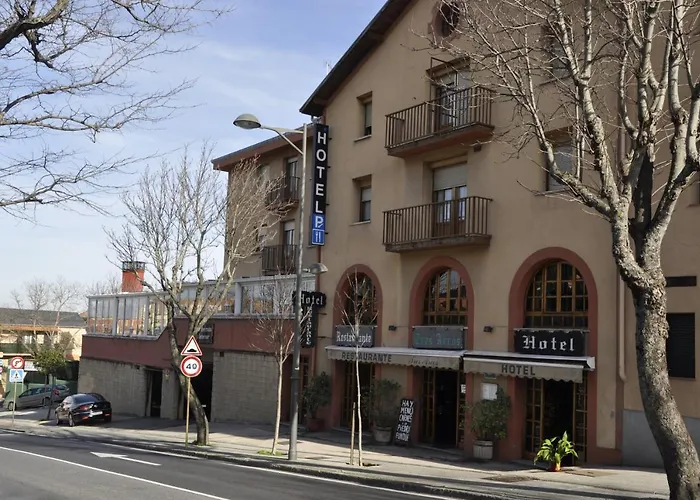 Hotel Tres Arcos