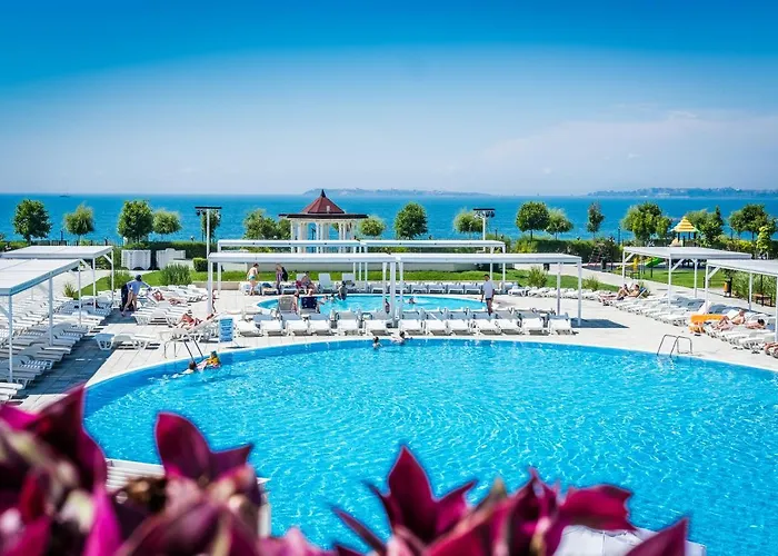 Premier Fort Beach Resort
