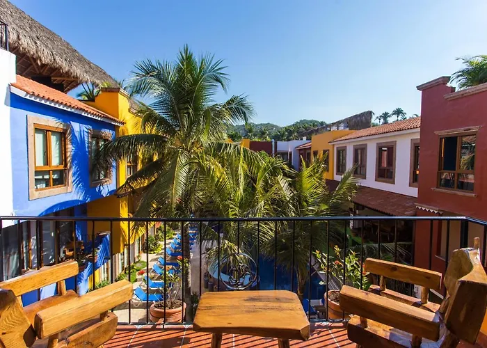 Casa Loteria: Colorful Family Retreat with Pool in Pueblito Sayulita