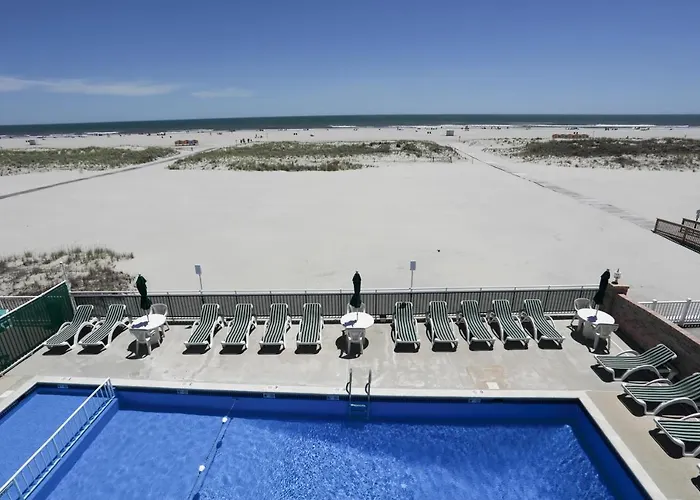 Commander By The Sea Motel
